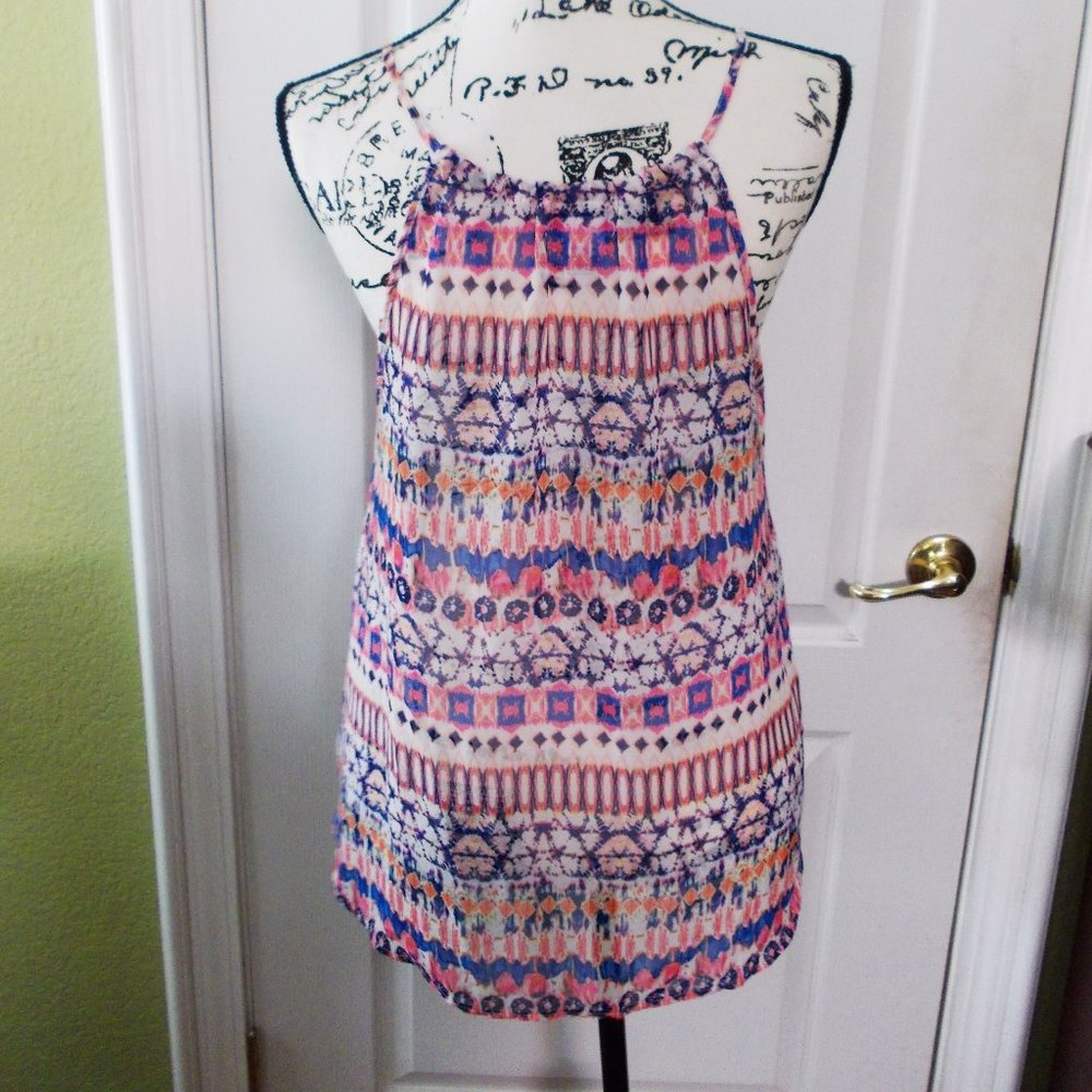 💕 3/$25 💕 3 Pink Hearts Sheer Tribal Top